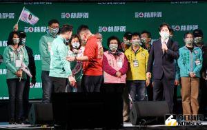 ▲陳世凱、陳柏惟與林靜儀代表台灣隊在中二選區一棒接一棒，宣誓要打破家族政治。（圖／記者林調遜攝影，2022.01.08）