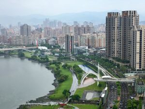 報導 ▲環狀線十四張捷運站旁的新店央北重劃區,在指標大型建商進場推案拉抬下,新案開價一路從5字頭飆升到7字頭。(圖/資料照片)