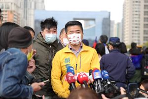 顏家實力仍在 林靜儀:若成功轉型將是很強的對手 ▲林靜儀認為顏寬恒雖一時落敗,如果顏家轉型跟上新的政治文化,將是很強的對手」。(圖/顏寬恒競選總部提供,2022.01.10)