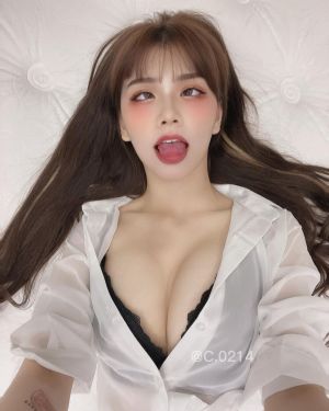 ▲青青是搞怪美少女。（圖／青青IG）