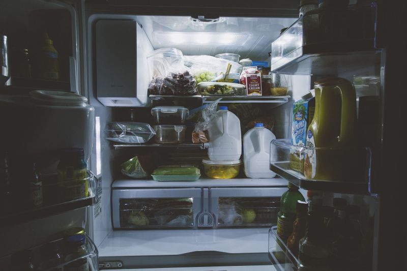 ▲冰箱是家中最必備的電器之一，不過要記得定期清理、除霜，才不會減少冰箱的使用壽命。（示意圖／翻攝自Pixabay）