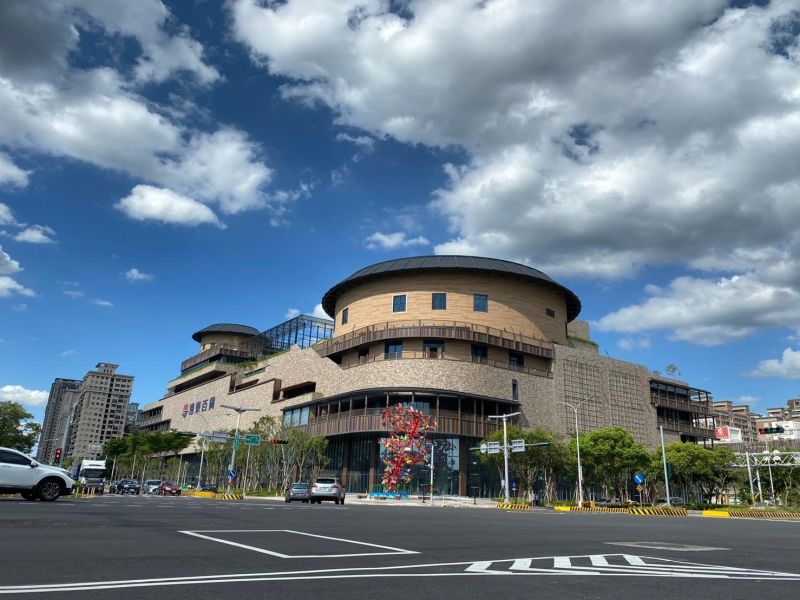 ▲遠百竹北店今天開始試營運，並將於1/20正式開幕。（圖／喜恩文化藝術有限公司提供）