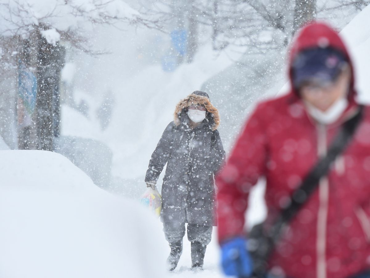 ▲北海道受到強烈冷氣團影響，近2日颳起爆風雪。（圖／美聯社／達志影像）
