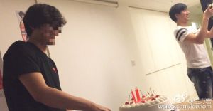 王力宏 ▲王力宏常在微博稱讚助理,還曝光為他慶生照片。(圖/翻攝王力宏微博)