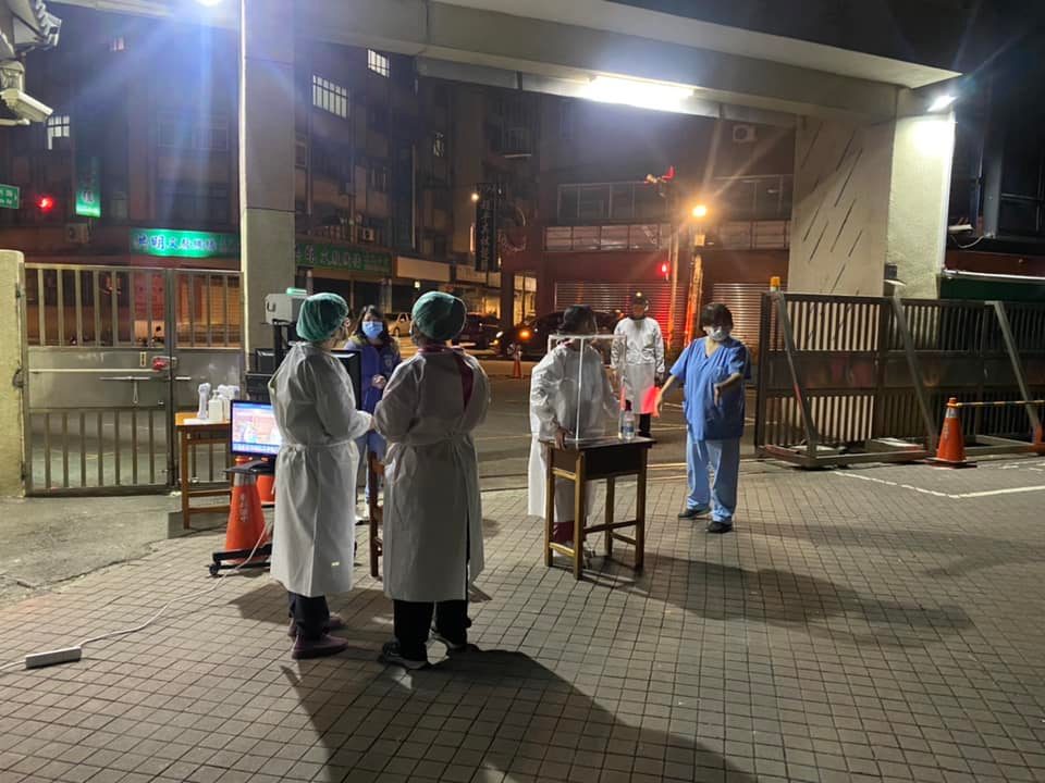 ▲西堤群聚+3!鄭文燦證實:工讀生傳給同學、家人。(圖/翻攝鄭文燦臉書)