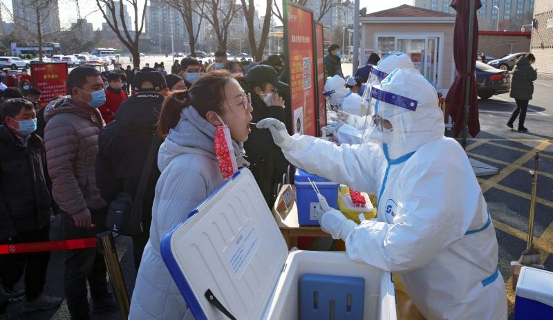 ▲北京市官方宣布，從1月22日到3月底，除了48小時內核酸檢測陰性證明以外，人員抵京後72小時內需再進行1次核酸檢測。（圖／美聯社／達志影像）