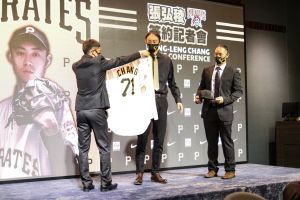 MLB/海盜隊友守備誤事!旅美台將張弘稜先發四局飆4K仍苦吞敗投