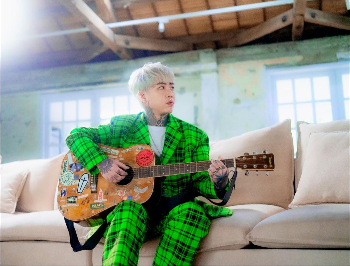 ▲謝和弦開酸前妻Keanna「約砲又說謊」。（圖 / 謝和弦臉書）