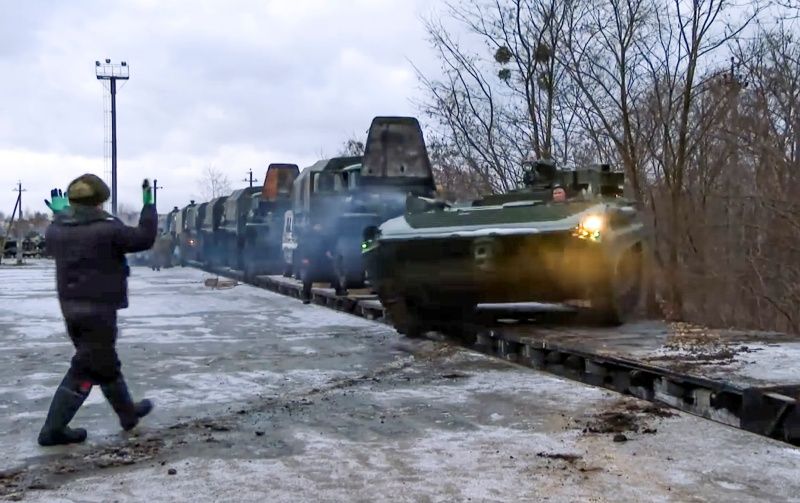 ▲俄羅斯裝甲車2022年1月19日於白俄羅斯。（圖／美聯社／達志影像）