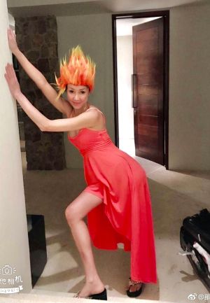 羅霈穎 ▲羅霈穎是演藝圈一代性感尤物。翻攝羅霈穎微博