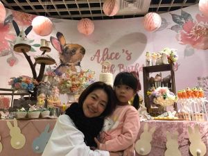 小S ▲小S女兒許老三個性活潑,常自稱世界上最漂亮。(圖/翻攝小S FB)