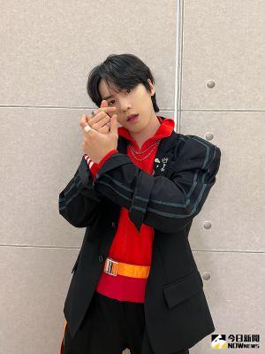 ▲ROCKY每天都會打給爸媽報平安。(圖/CL Creative & Entertainment) ▲ROCKY每天都會打給爸媽報平安。(圖/CL Creative & Entertainment)
