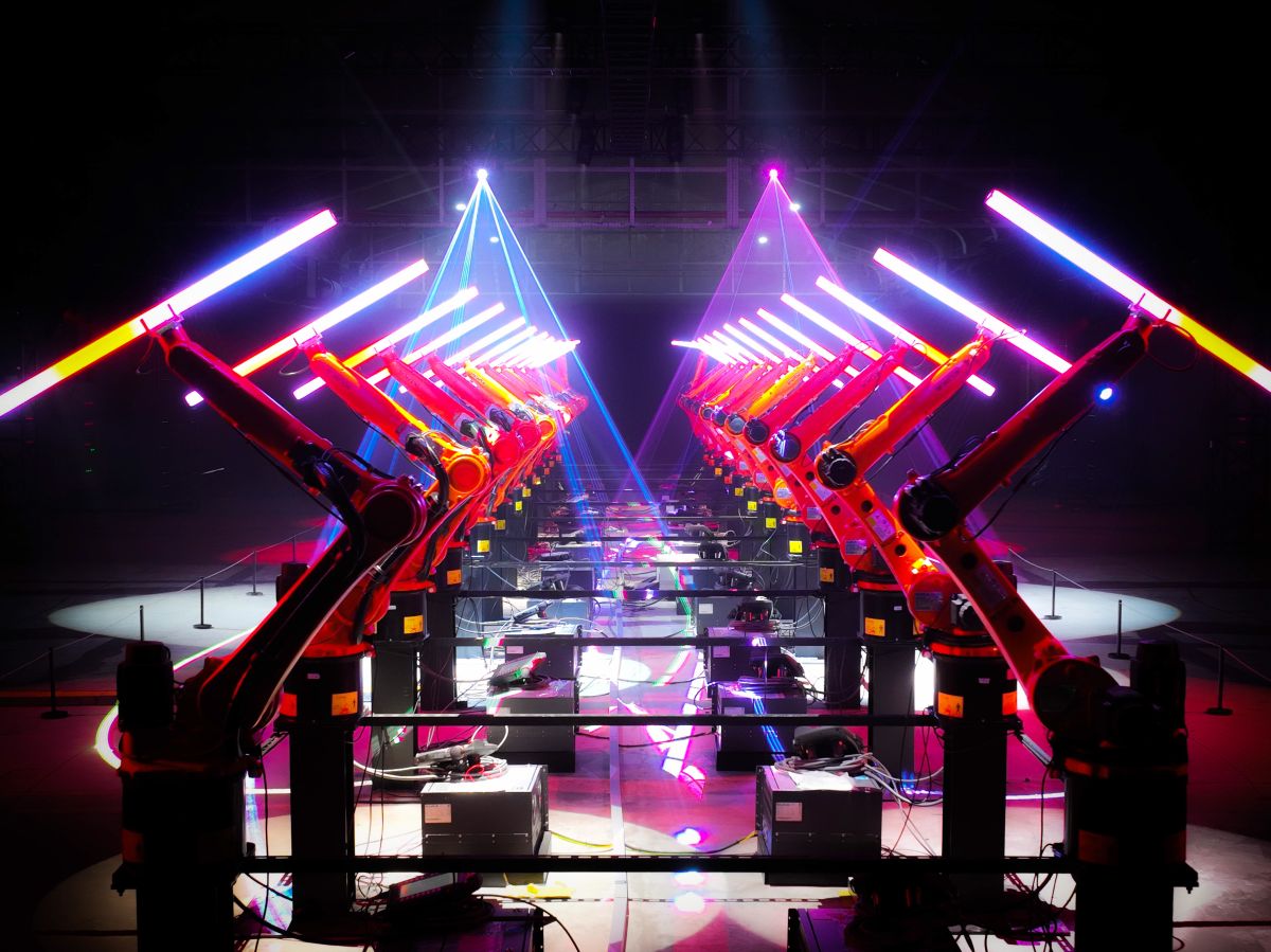 「2022台灣燈會」有看頭　24支機械手臂揮舞擺陣千手觀音

