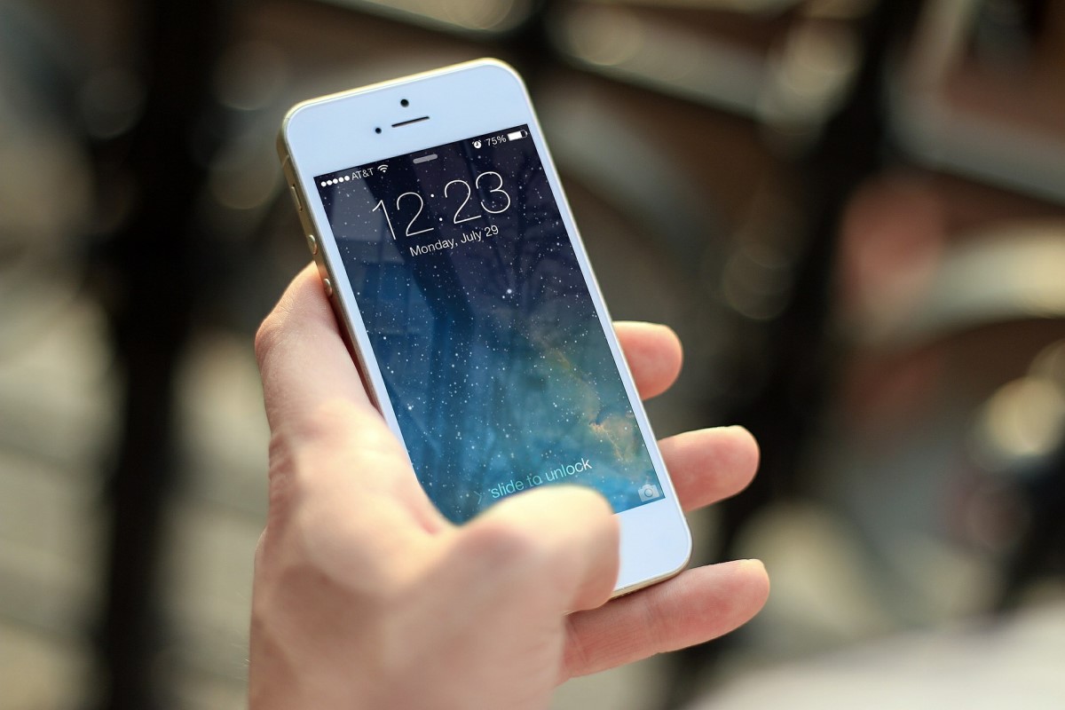 ▲該如何使用iPhone才能延長電池壽命呢？其實蘋果公司在官網已給出一系列建議。（示意圖／取自pixabay）