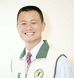 蔡永芳涉詐領助理費 ▲蔡永芳面對媒體詢問,隨後關機無法取得聯繫。(圖/翻攝蔡永芳臉書)