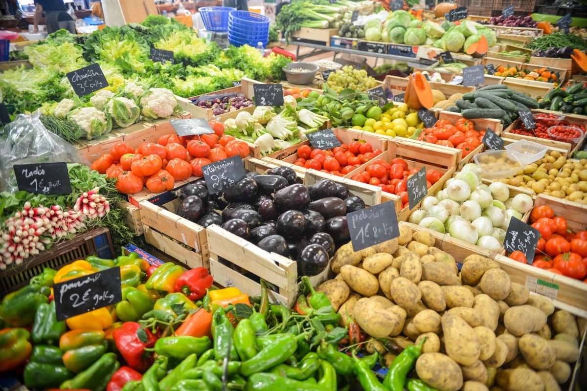 ▲膳食纖維是避免體內累積毒素、預防發胖好幫手，在蔬菜及水果中皆可以攝取。（示意圖／取自pixabay）