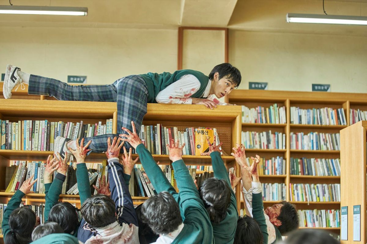 ▲南韓夯片《殭屍校園》於1月底在Netflix上架播出後，連續攻下10天電視部門全球第一名，劇中的演員人氣全部大飆升。（圖／翻攝Netflix FB）