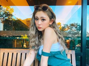 20歲甜美女星出意外！「左腿螺旋性骨折」　緊急送醫
