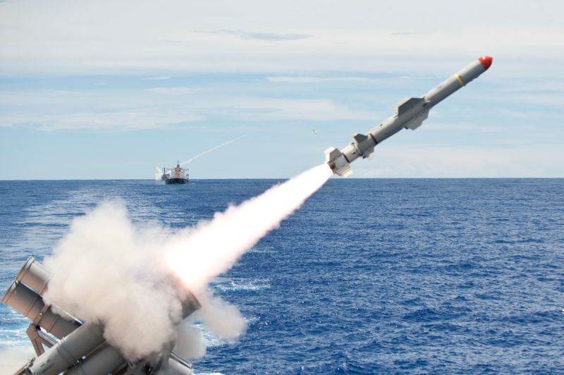 ▲海軍編列866億元購買魚叉飛彈，但是交貨延宕，最快2027年才能交付。（圖／美國海軍）