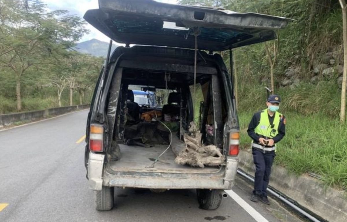 移民署合作警、林　共同逮捕山老鼠
