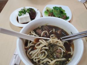 原PO三商巧福中最推薦的菜是皮蛋豆腐。(圖/臉書社團《爆廢公社》) ▲原PO三商巧福中最推薦的菜是皮蛋豆腐。(圖/臉書社團《爆廢公社》)