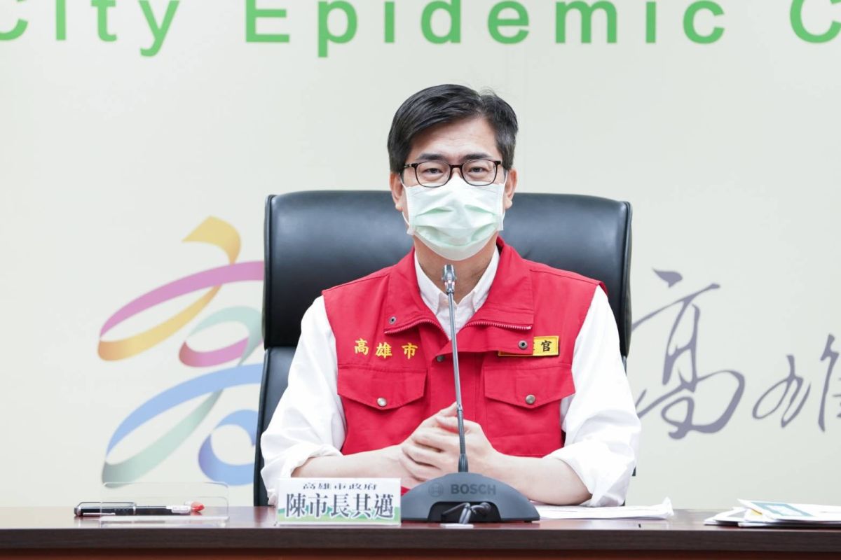 ▲高雄市長陳其邁認為，防疫和日常生活要取得平衡，決勝點就是要打好第三劑疫苗。（圖／高雄市政府提供）