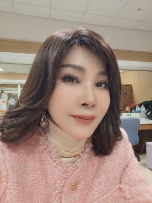 ▲▼65歲陳美鳳臉蛋、身材保養得宜。(圖/陳美鳳臉書、民視提供) ▲▼65歲陳美鳳臉蛋、身材保養得宜。(圖/陳美鳳臉書、民視提供)