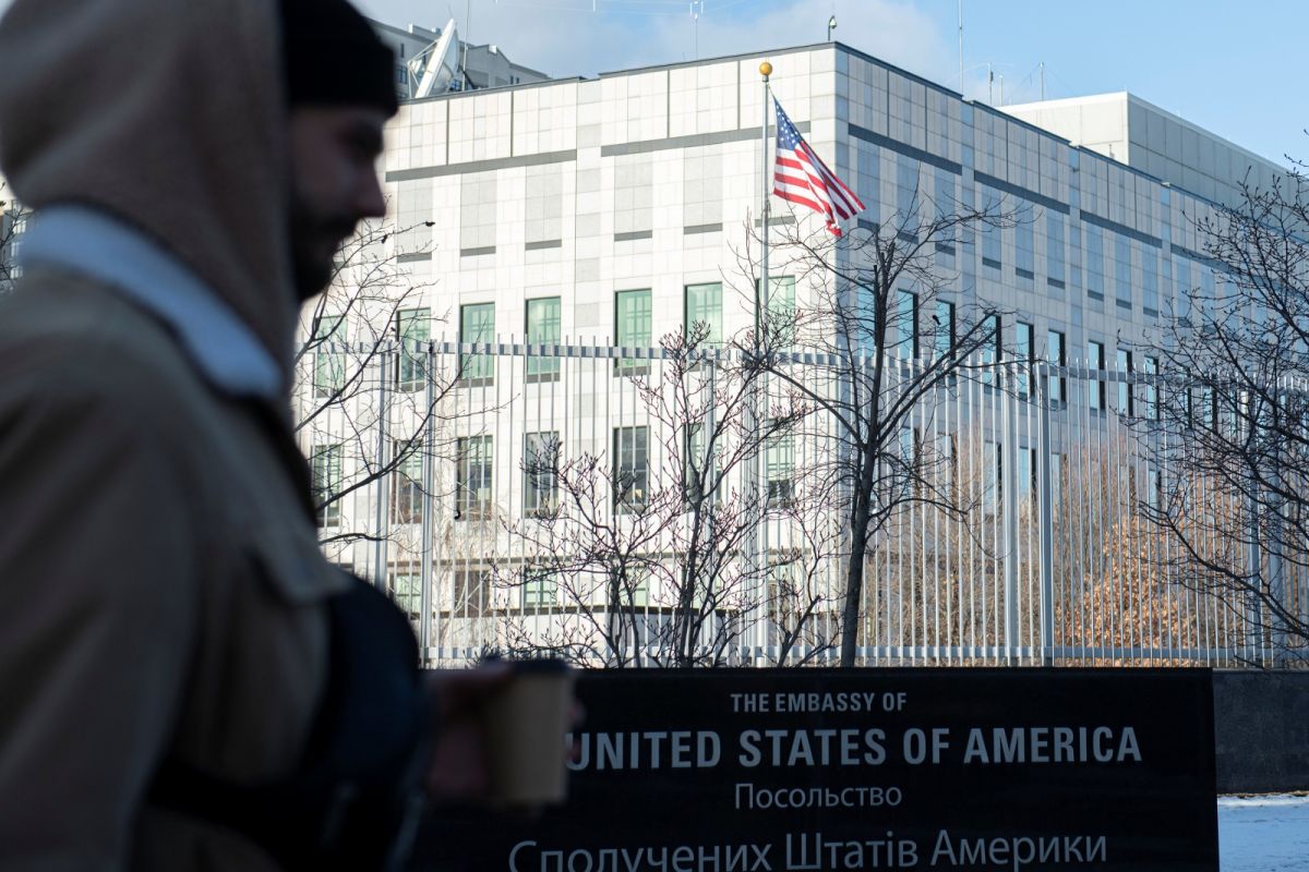 俄烏戰火蔓延 美國務院籲公民立即離開俄羅斯