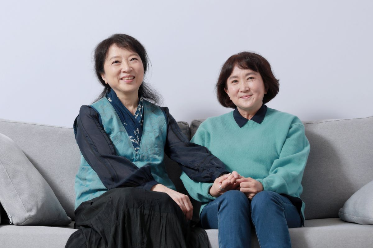 ▲朱天文（左）、朱天心是臺灣文壇傳奇姊妹花。（圖／目宿媒體提供）