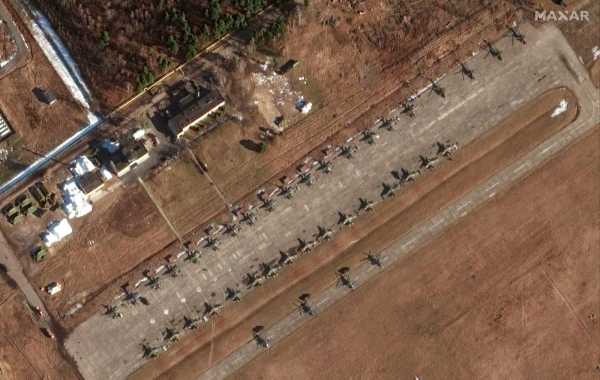 ▲最新衛星照片顯示，俄羅斯在烏克蘭、白俄邊境持續增兵。（圖／翻攝自推特）