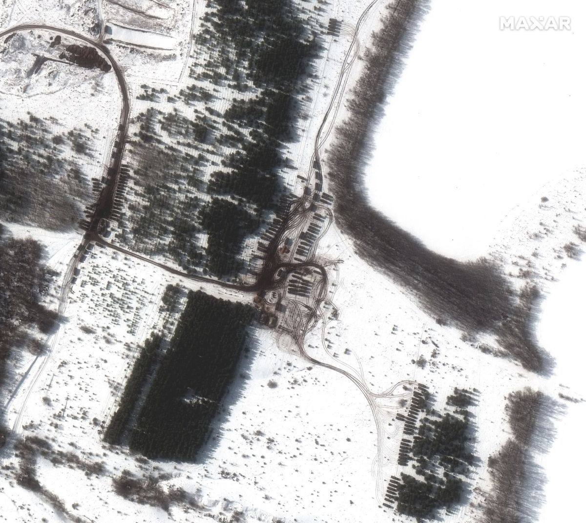 最新衛星照片曝光！俄軍新一輪部署　距離烏克蘭僅15公里
