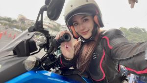 ▲潘映竹愛上騎重型機車。(圖/潘映竹臉書) ▲潘映竹愛上騎重型機車。(圖/潘映竹臉書)