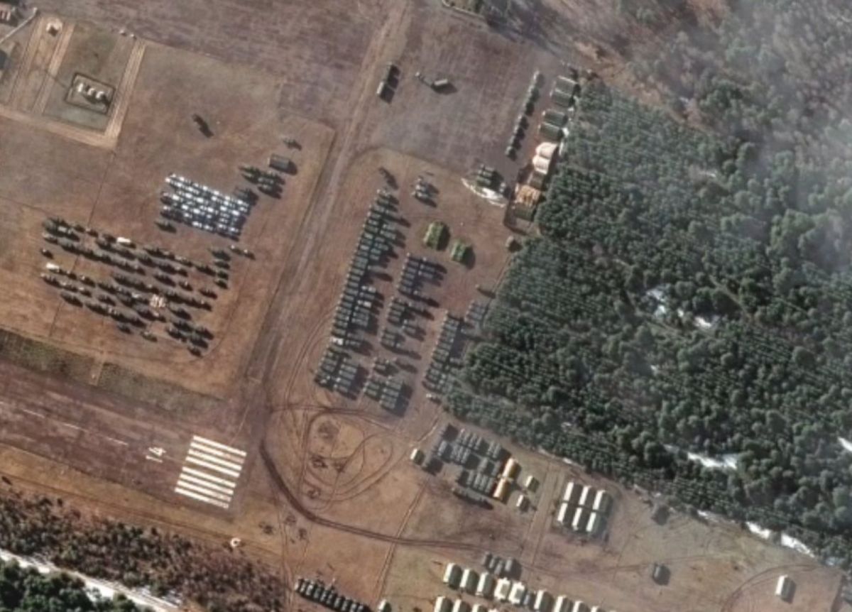 ▲最新衛星圖像顯示，俄羅斯在烏克蘭邊境持續增加軍事部署。（圖／翻攝自推特）