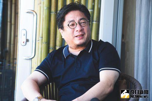 ▲承億董事長戴俊郎出身貧苦，卻從工地挑磚的打工仔，翻身成飯店大亨。（圖／葉政勳拍攝）