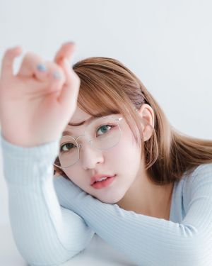 ▲林襄去年在啦啦隊界、演藝圈竄起。(圖/林襄臉書) ▲林襄去年在啦啦隊界、演藝圈竄起。(圖/林襄臉書)