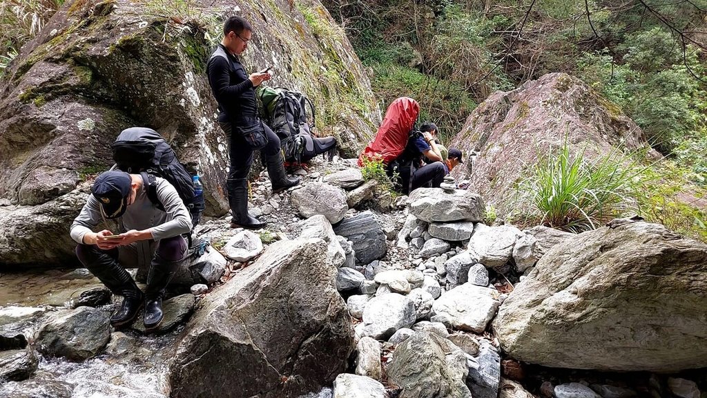 26歲男獨攀奇萊東稜失聯！獨待山區5天後獲救

