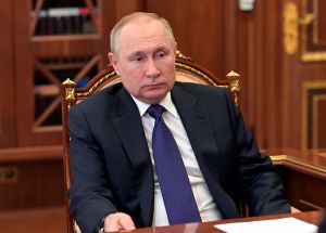 ▲俄羅斯總統蒲亭（Vladimir Putin）曾揚言，只要一下令，2週內就能在5個國家部署軍隊。（圖／美聯社／達志影像）