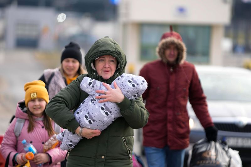 ▲聯合國表示，自俄羅斯入侵烏克蘭以來，已有327萬多名難民逃離烏克蘭。而去到波蘭的難民人數據悉已超過200萬。（圖／美聯社／達志影像）