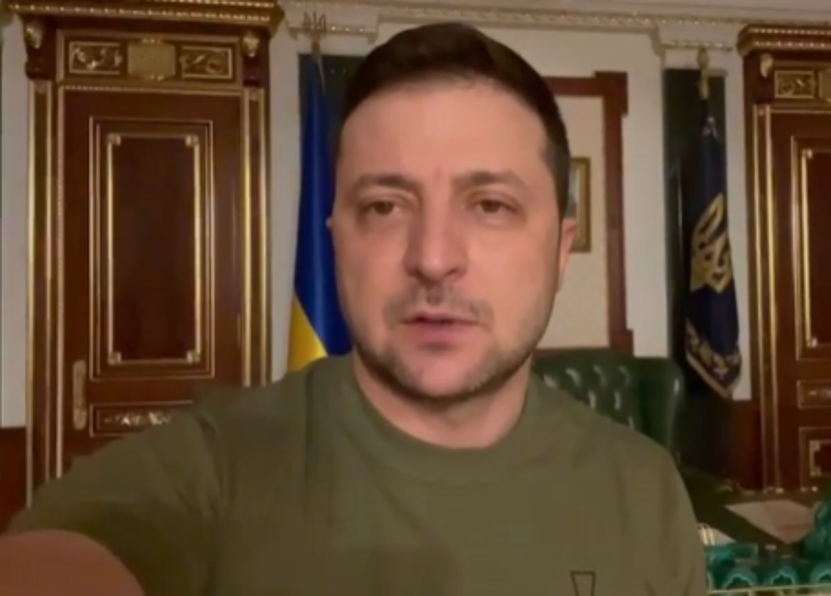 ▲烏克蘭總統澤倫斯基（Volodymyr Zelenskiy）向俄羅斯人直接喊話，敦促他們走上街頭抗議克里姆林宮入侵烏克蘭，否則他們可能將陷入貧困並遭到打壓。（圖／擷取自IG影片）