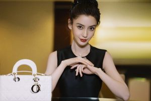 ▲▼Angelababy恢復單身。（圖／Angelababy、楊穎工作室微博）