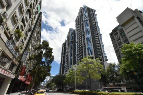 今年1至11月15日止，北台灣老屋重建推案量為2375.8億元，其中台北大安區推案量超過600億元為各行政區之冠，指標案單價上看300萬元。（圖／591新建案提供）