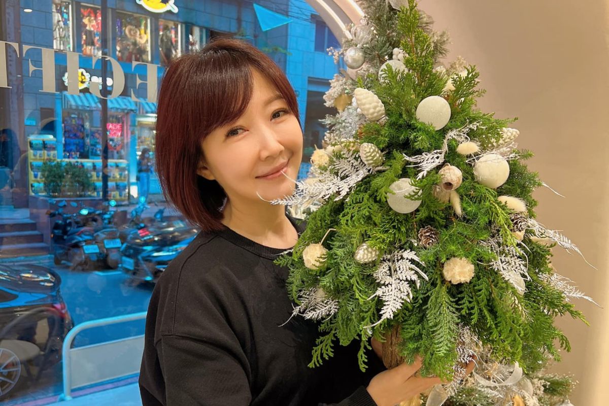 ▲余皓然自曝胸部動刀經歷。（圖／余皓然臉書）