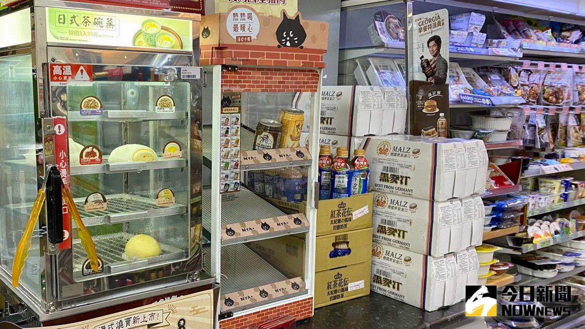 ▲超商除了提供各式生活服務外，店內販售多樣化的食品，也成為不少人三餐的選擇之一。（示意圖／記者黃韻文攝）