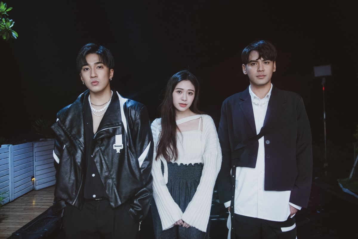 ▲陳零九（右）、婁峻碩（左）合作推出新歌《不想你了》，而所屬的團體「五堅情」台北演唱會宣布加場。（圖／滾石唱片提供）