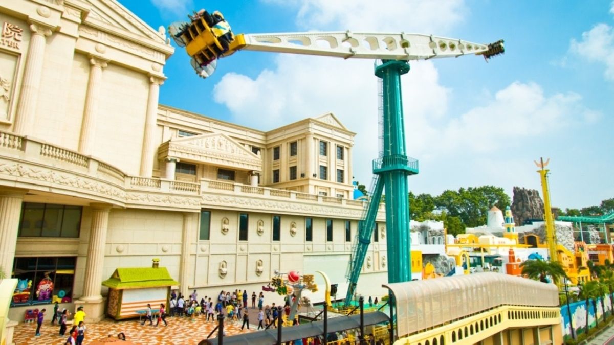 ▲義大遊樂世界三月份每周六、日推出「有鄰真好」回饋方案。（圖／義大遊樂世界提供）