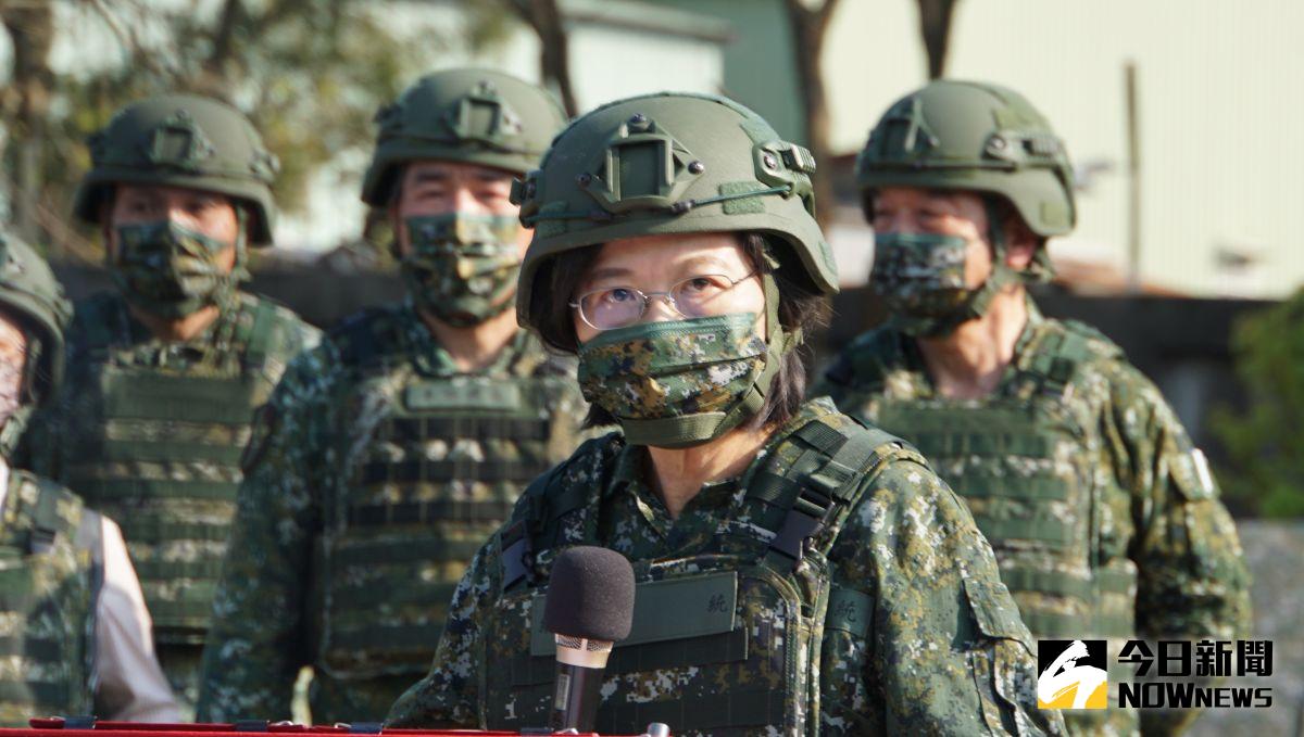 ▲總統蔡英文視導新式教召後備部隊訓練，肯定守護家園決心。（圖／記者呂炯昌攝，2022.03.12）