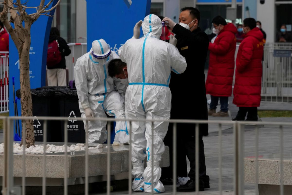 ▲中國多地近日新冠疫情升溫，頻繁檢測幾乎成為家常便飯。（圖／美聯社／達志影像）