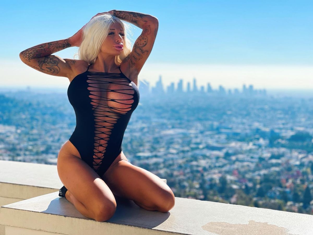 ▲蘇菲安德森的美胸爆裂，正在募資平台上募款籌手術費。（圖／翻攝蘇菲安德森IG）