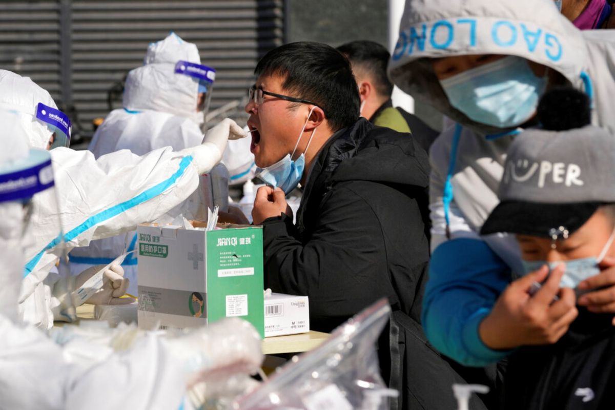 ▲中國的COVID-19（2019冠狀病毒疾病）疫情近期急升，官方今天通報，新增本土確診3507例。（圖／美聯社／達志影像）