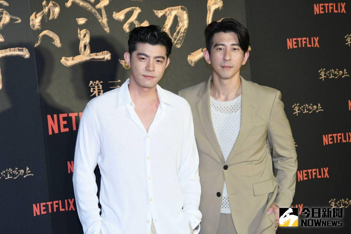 ▲王柏傑與修杰楷（右）在《華燈初上》關係曖昧，為結局預留伏筆。（圖／記者林調遜攝）